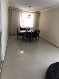Casa na Farolândia 