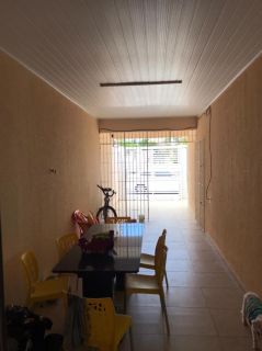 Casa na Farolândia 