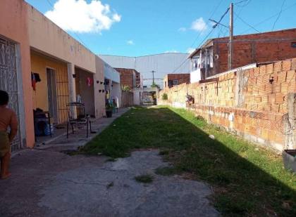 Residencial com 3 Casas na Taiçoca de Fora