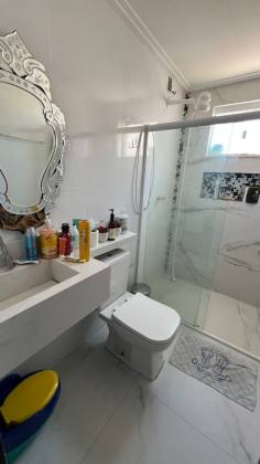 Casa de Esquina no Aeroporto