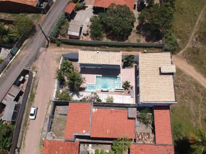 Casa com Piscina na Aruana (porteira fechada)