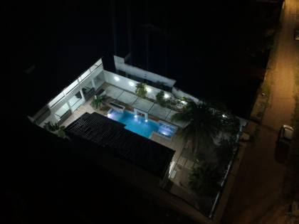 Casa com Piscina na Aruana (porteira fechada)