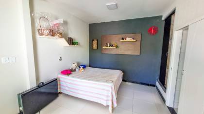 Casa com Piscina na Aruana (porteira fechada)