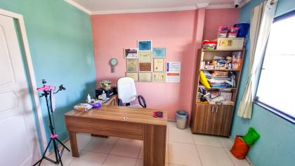 Casa com Piscina na Aruana (porteira fechada)