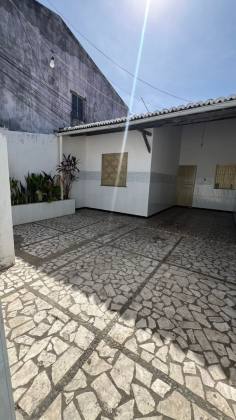 Casa na Coroa do Meio