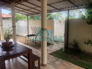 Terreno com 3 casas no Cond. Porto Belo
