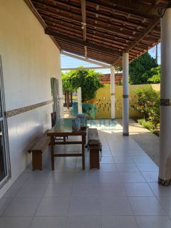 Terreno com 3 casas no Cond. Porto Belo