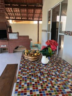 Terreno com 3 casas no Cond. Porto Belo