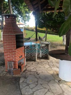 Terreno com 3 casas no Cond. Porto Belo