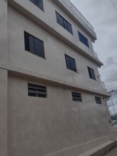 Casa com Ponto Comercial no Bairro Industrial