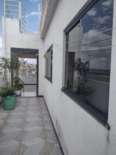 Casa com Ponto Comercial no Bairro Industrial