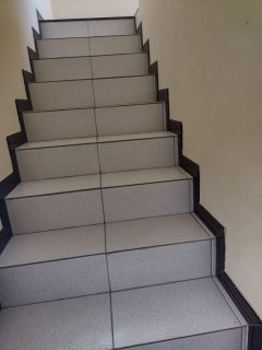 Casa com Ponto Comercial no Bairro Industrial