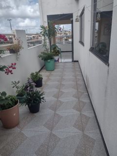 Casa com Ponto Comercial no Bairro Industrial