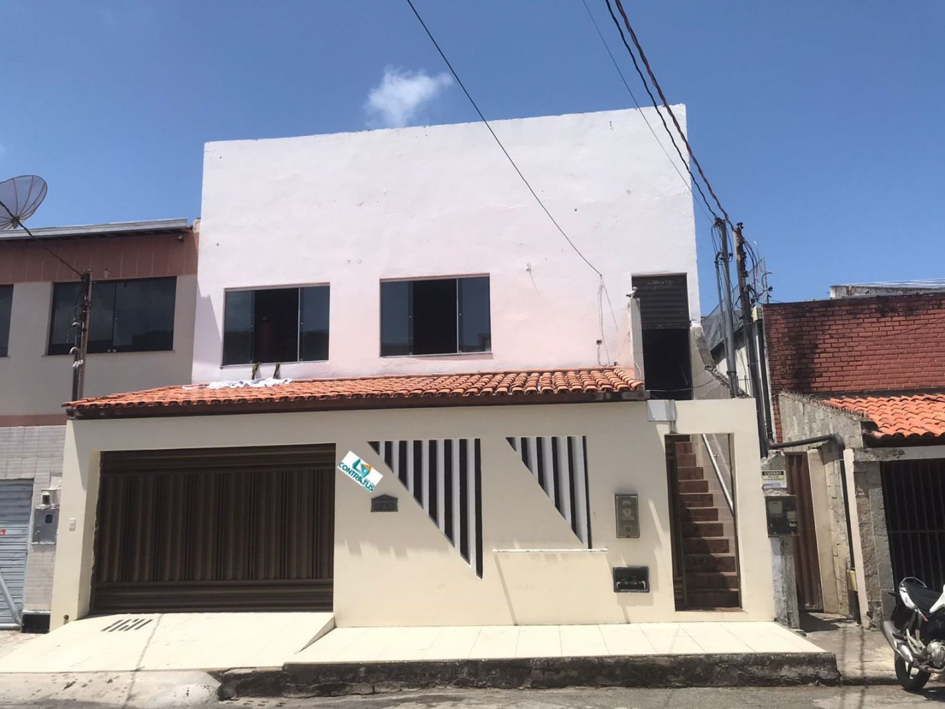 Casa com Ponto Comercial no Salgado Filho