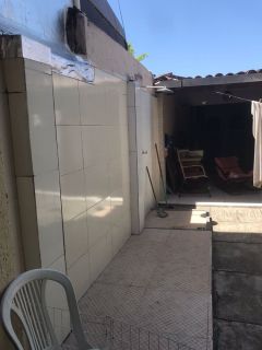 Casa com Ponto Comercial no Salgado Filho