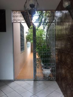 Casa na Treze de Julho Excelente para Ponto Comercial