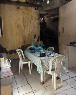 Casa na rua Porto da Folha