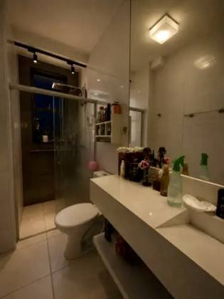 Apartamento 2 Quartos com Varanda no Centro – R$ 158 Mil
