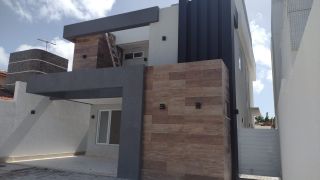 Casa Duplex no Cond. Rota do Sol