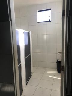Prédio com Três Pavimentos no Aeroporto
