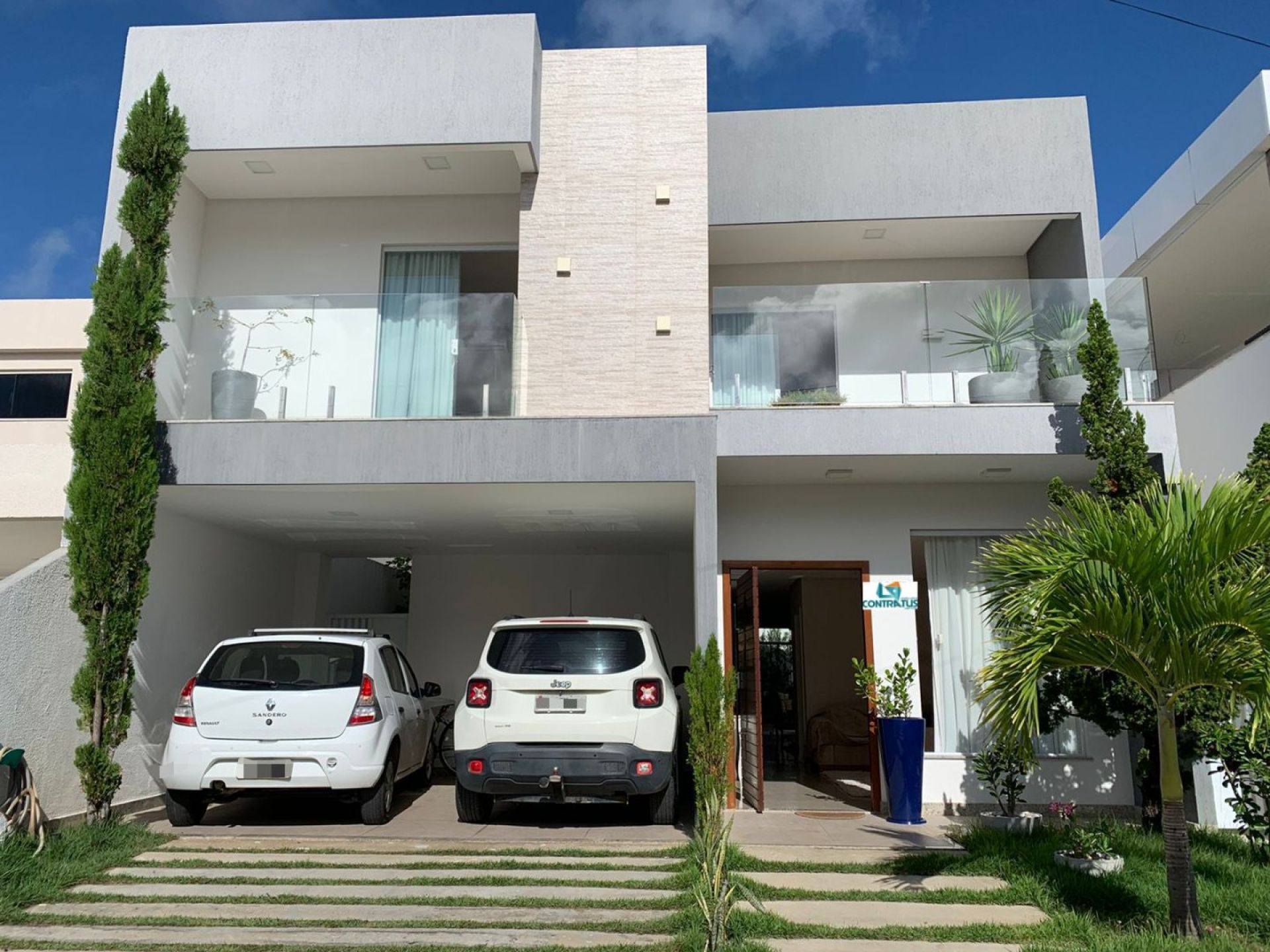 Casa Duplex no Cond. Rota do Sol