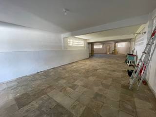 Casa com Piscina no Condomínio Lago Paranoá
