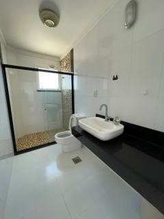 Casa com Piscina no Condomínio Lago Paranoá