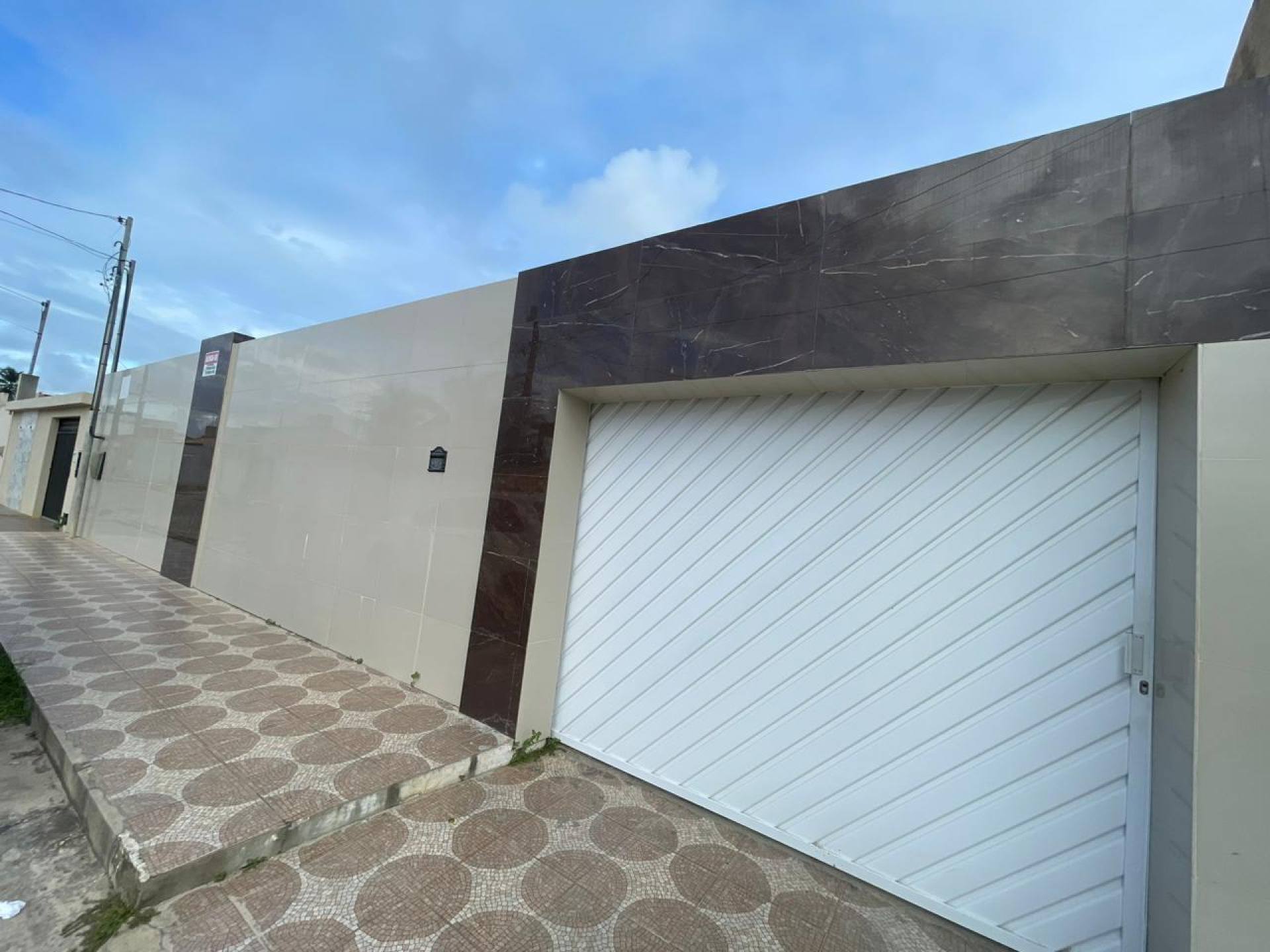 Casa Duplex com Piscina na Caueira