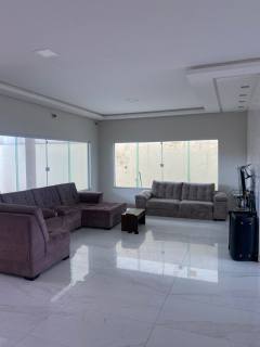 Casa Duplex com Piscina na Aruana