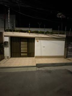 Casa na Treze de Julho
