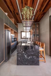 Casa Duplex com Piscina no Condomínio Águas Claras