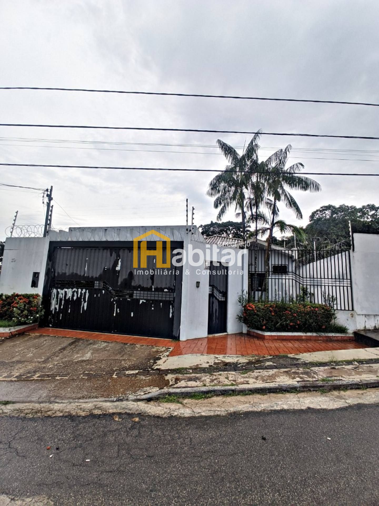 VENDO EXCELENTE CASA NO JARDIM EUROPA!