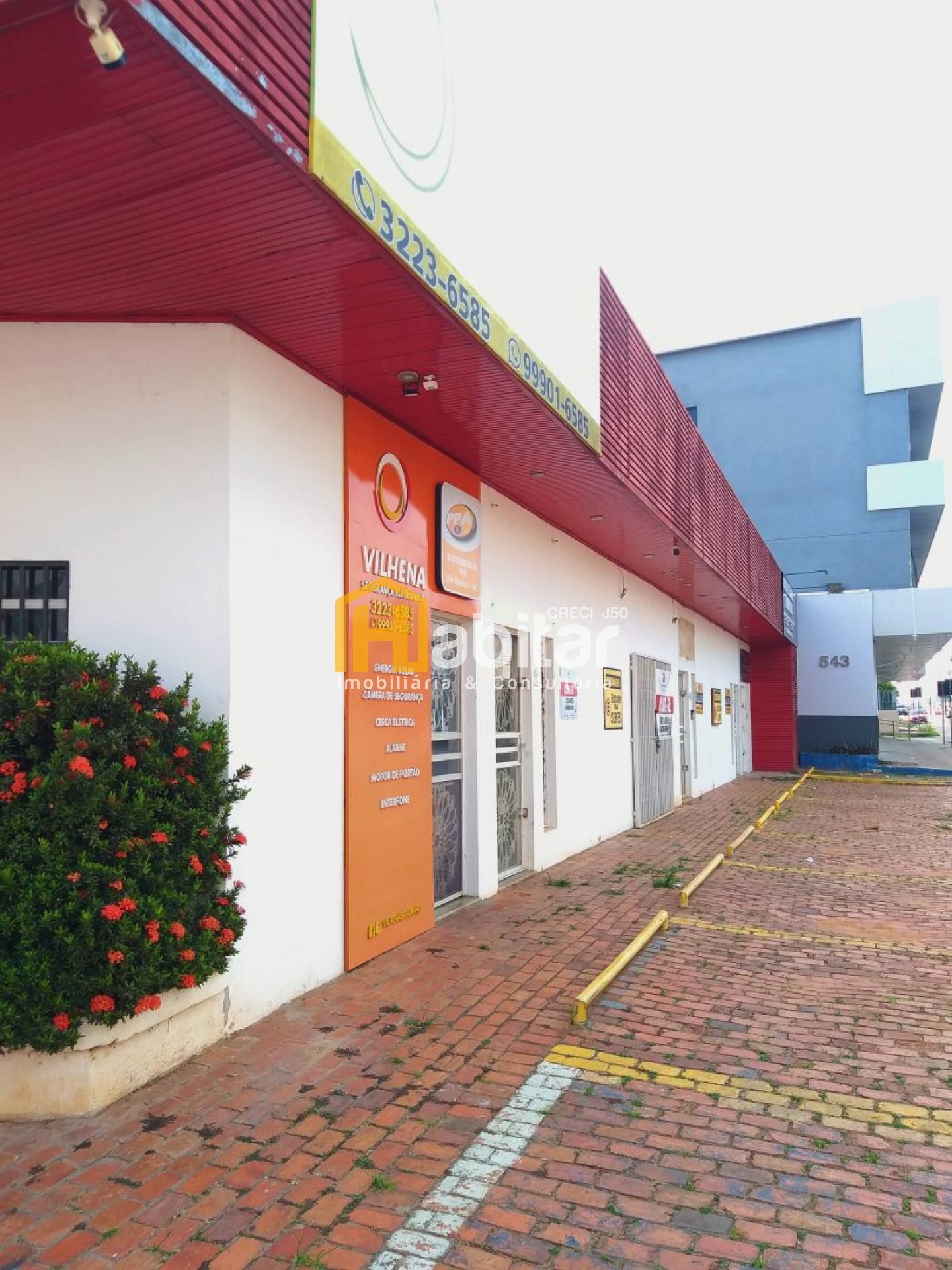 Galeria Comercial com 6 Salas  no Bairro Bosque (Rua Hugo Carneiro) Em Rio Branco-Ac