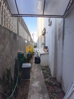 Vendo casa no bairro Vila Ivonete