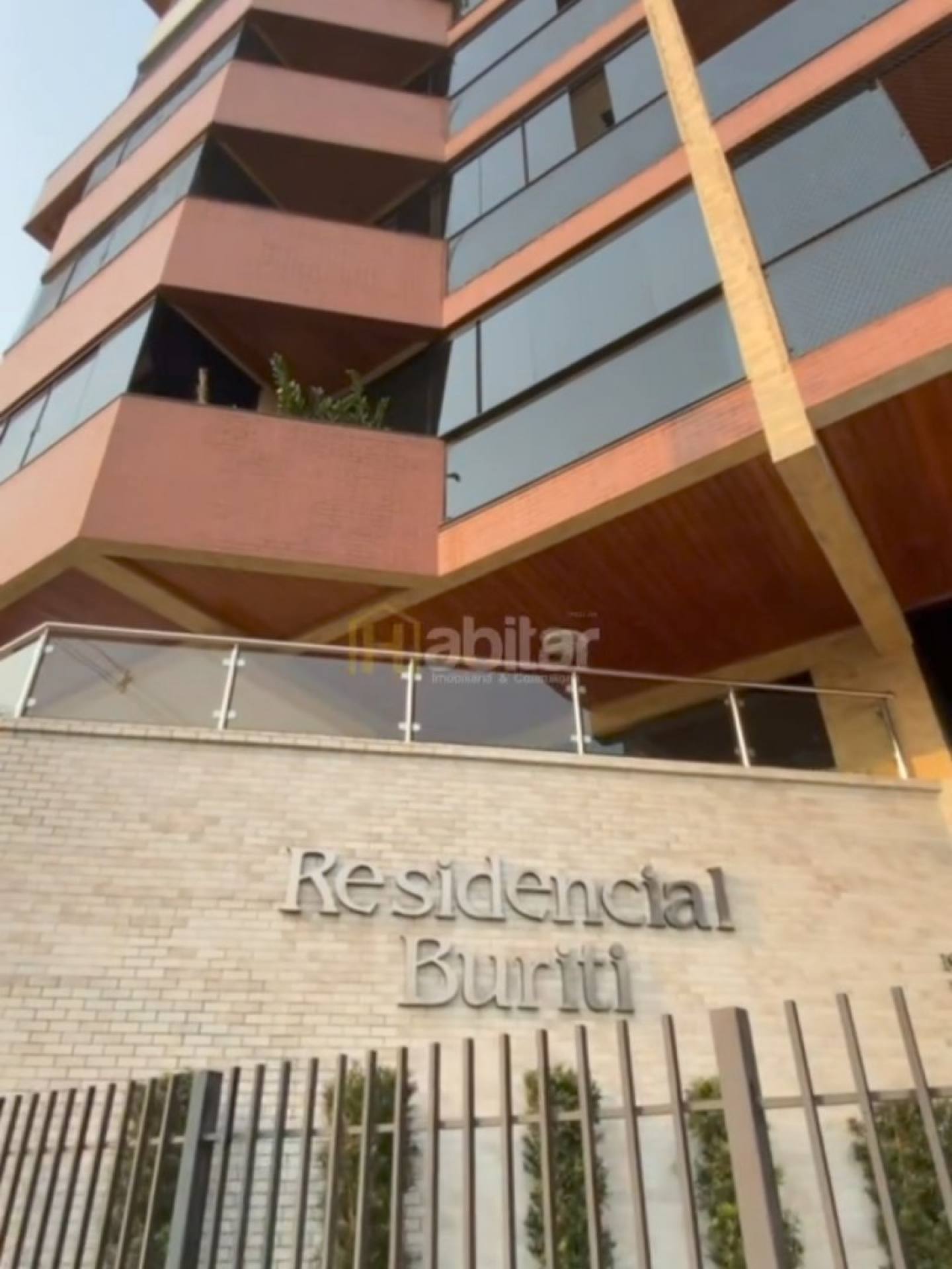 Apartamento Para Vender com 3 quartos 3 suítes no Residencial Buriti - bairro Aviário em Rio Branco