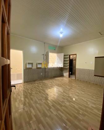 Casa Para Alugar com 3 quartos 3 suítes no bairro Isaura Parente Próximo ao Mercale em Rio Branco