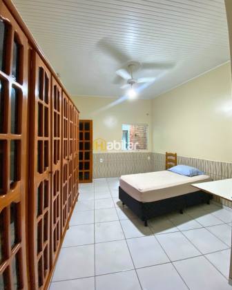 Casa Para Alugar com 3 quartos 3 suítes no bairro Isaura Parente Próximo ao Mercale em Rio Branco