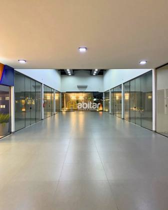 Galeria Alpha Mall Para Alugar na  Av. Antônio da rocha viana em Rio Branco no Acre