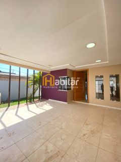 Alugo Casa com 02 Suítes e Piscina (sendo um suíte com closet) - Próximo a Havan