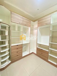 Alugo Casa com 02 Suítes e Piscina (sendo um suíte com closet) - Próximo a Havan