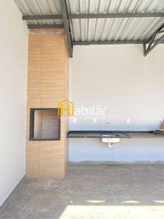 Alugo Casa com 02 Suítes e Piscina (sendo um suíte com closet) - Próximo a Havan