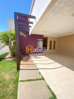 Alugo Casa com 02 Suítes e Piscina (sendo um suíte com closet) - Próximo a Havan