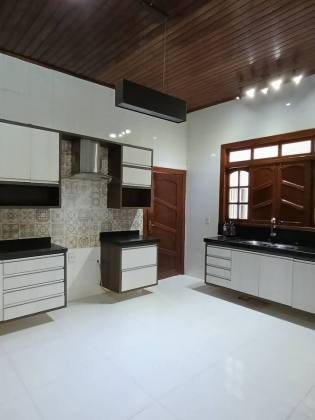 Casa Para Vender com 3 quartos 1 suítes no bairro Santo Afonso em Rio Branco