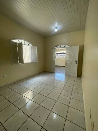 Casa Para Vender com 2 quartos sendo 1 suítes no bairro Conjunto Tangará. em Rio Branco