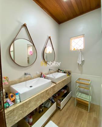 Casa Para Vender com 3 quartos sendo 1 suítes no bairro Conjunto Mariana em Rio Branco