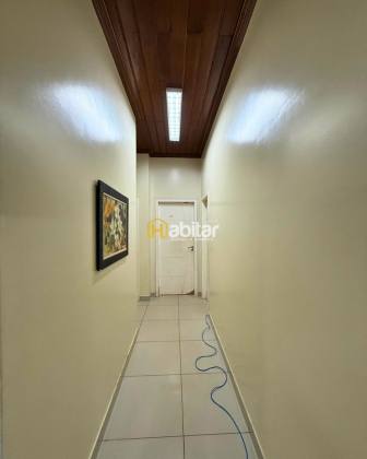 Casa Para Vender com 4 quartos sendo 3 suítes no bairro Mocinha Magalhães em Rio Branco