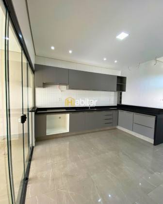 Casa Para Vender com 3 quartos sendo 1 suítes no bairro Floresta Sul, Proximo ao Via Verde Shopping em Rio Branco