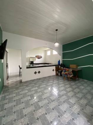 Casa Para Vender com 4 quartos sendo 2 suítes no bairro Vitoria em Rio Branco