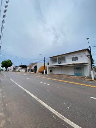 Prédio / Edifício Inteiro Comercial Para Vender no bairro Bosque em Rio Branco