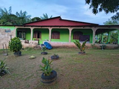 VENDO CHÁCARA NO BARRO VERMELHO